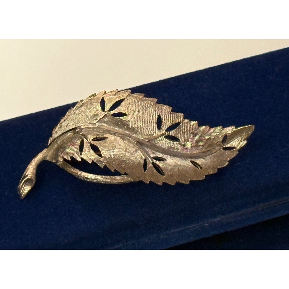 Vintage BSK Silver-tone Textured‎ Leaf Brooch Signed Mid Century Modern Pin